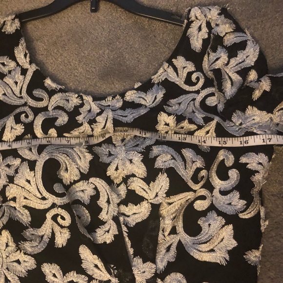 JS Collections Embroidered Mesh Gown Sz 8 NWT - Picture 13 of 13